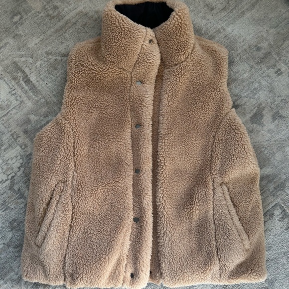 Lucky Brand reversible sterling vest. Size Small. - Picture 3 of 4